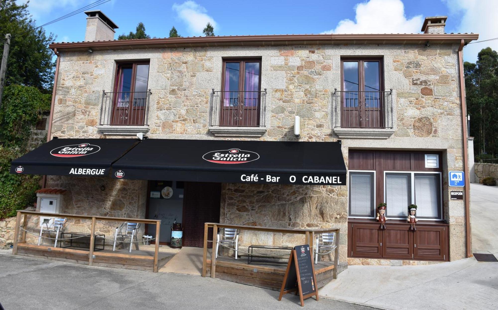 O Cabanel Albergue-Bar Villastose Eksteriør bilde